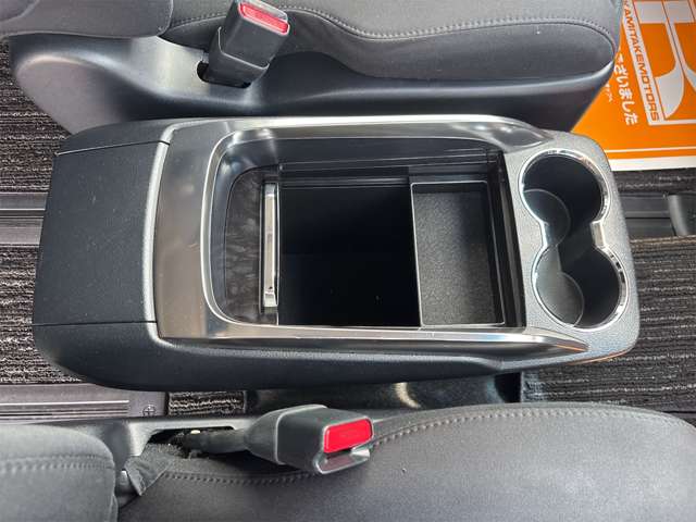 トヨタ アルファード ２．５ Ｓ Ａパッケージ R1年 (近畿) 99