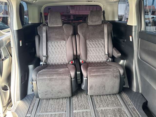 トヨタ アルファード ２．５ Ｓ Ａパッケージ R1年 (近畿) 99