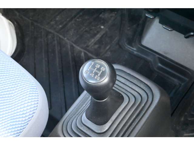 ホンダ アクティトラック ６６０ タウン ４ＷＤ H27年 (近畿) 99