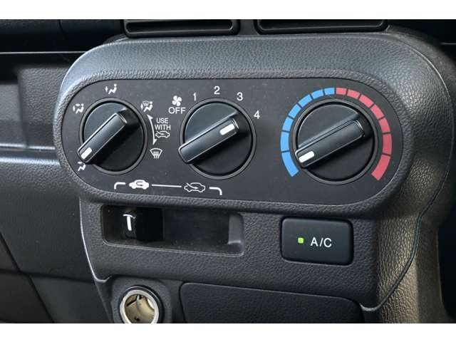 ホンダ アクティトラック ６６０ タウン ４ＷＤ H27年 (近畿) 99