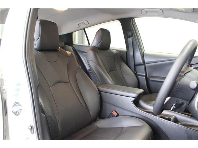 トヨタ プリウス １．８ Ｓ ツーリングセレクション Ｅ－ＦＯＵＲ ４ＷＤ H28年 (北海道) 99