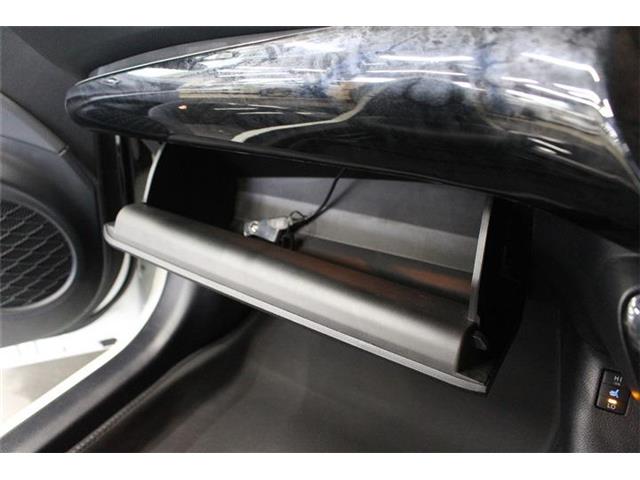 トヨタ プリウス １．８ Ｓ ツーリングセレクション Ｅ－ＦＯＵＲ ４ＷＤ H28年 (北海道) 99