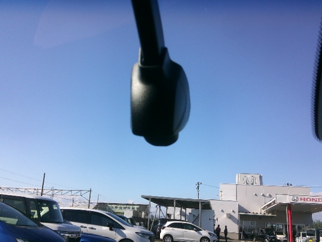 ホンダ フィット　ハイブリッド １．５ Ｅ：ＨＥＶ リュクス R3年 (東北) 99