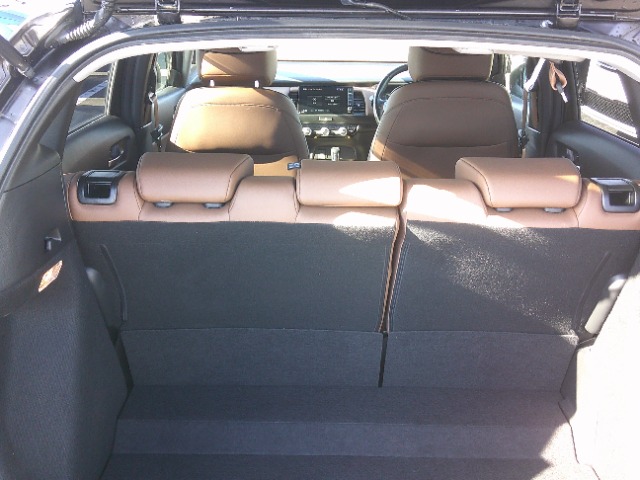 ホンダ フィット　ハイブリッド １．５ Ｅ：ＨＥＶ リュクス R3年 (東北) 99