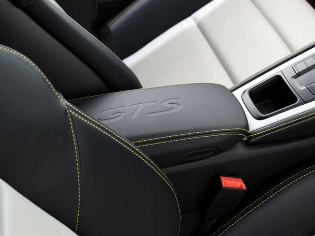 ポルシェ ７１８ケイマン ＧＴＳ　４．０ R2年 (関東) 99