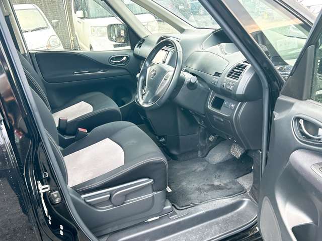 日産 セレナ ２．０ ライダー Ｓ－ＨＹＢＲＩＤ H25年 (九州・沖縄) 99