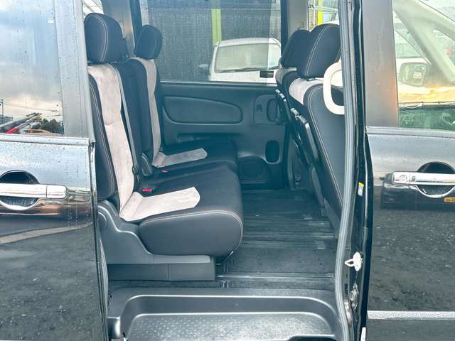 日産 セレナ ２．０ ライダー Ｓ－ＨＹＢＲＩＤ H25年 (九州・沖縄) 99