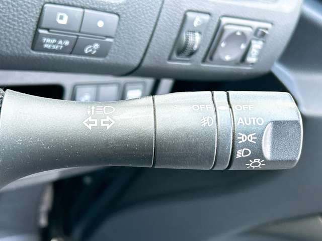 日産 セレナ ２．０ ライダー Ｓ－ＨＹＢＲＩＤ H25年 (九州・沖縄) 99