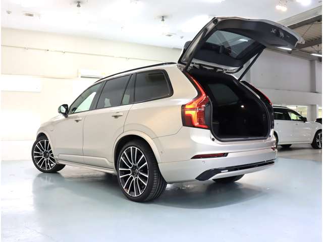 ボルボ ＸＣ９０ ウルトラ Ｔ８ ＡＷＤ プラグイン ハイブリッド ４ＷＤ R7年 (近畿) 99