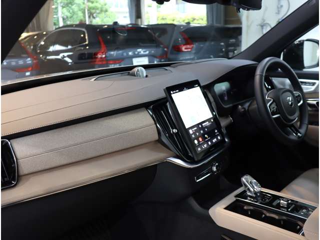 ボルボ ＸＣ９０ ウルトラ Ｔ８ ＡＷＤ プラグイン ハイブリッド ４ＷＤ R7年 (近畿) 99