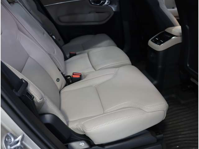 ボルボ ＸＣ９０ ウルトラ Ｔ８ ＡＷＤ プラグイン ハイブリッド ４ＷＤ R7年 (近畿) 99