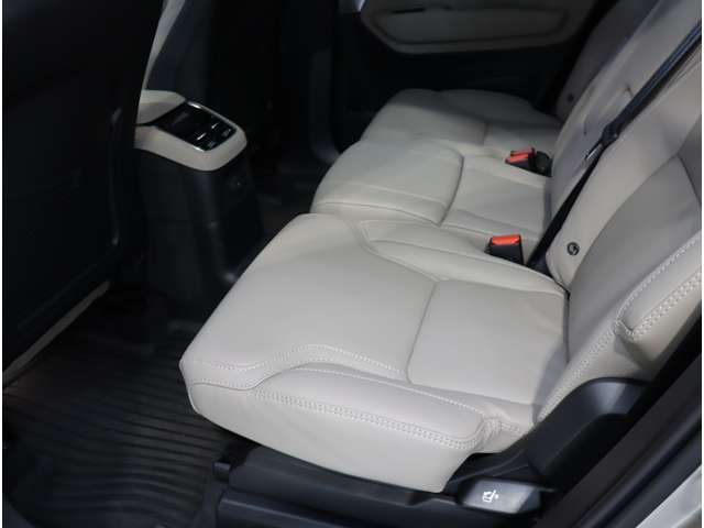 ボルボ ＸＣ９０ ウルトラ Ｔ８ ＡＷＤ プラグイン ハイブリッド ４ＷＤ R7年 (近畿) 99