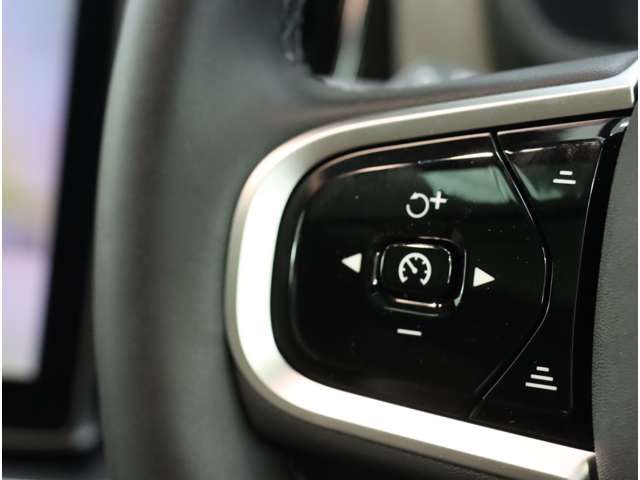 ボルボ ＸＣ９０ ウルトラ Ｔ８ ＡＷＤ プラグイン ハイブリッド ４ＷＤ R7年 (近畿) 99