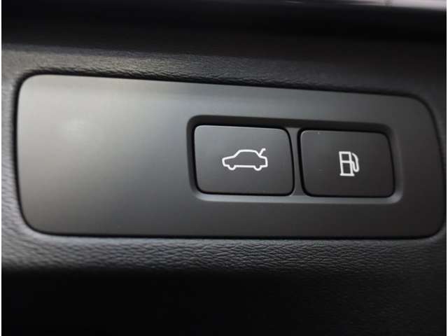 ボルボ ＸＣ９０ ウルトラ Ｔ８ ＡＷＤ プラグイン ハイブリッド ４ＷＤ R7年 (近畿) 99