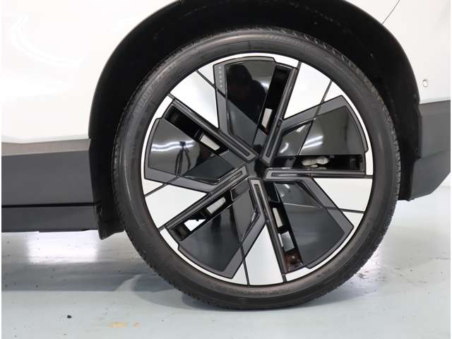 ボルボ ＥＸ３０ ウルトラシングルモーター　エクステンデッドレンジ R6年 (近畿) 99