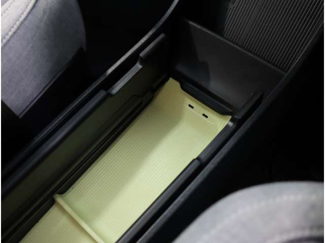 ボルボ ＥＸ３０ ウルトラシングルモーター　エクステンデッドレンジ R6年 (近畿) 99