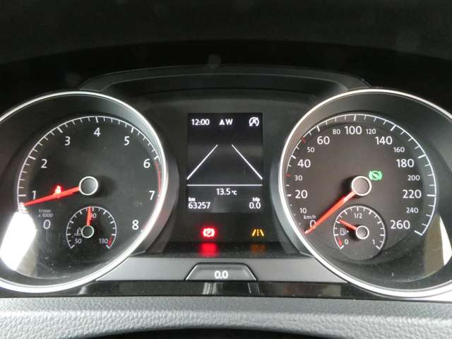 フォルクスワーゲン ゴルフヴァリアント ＴＳＩ　ハイライン H27年 (関東) 99