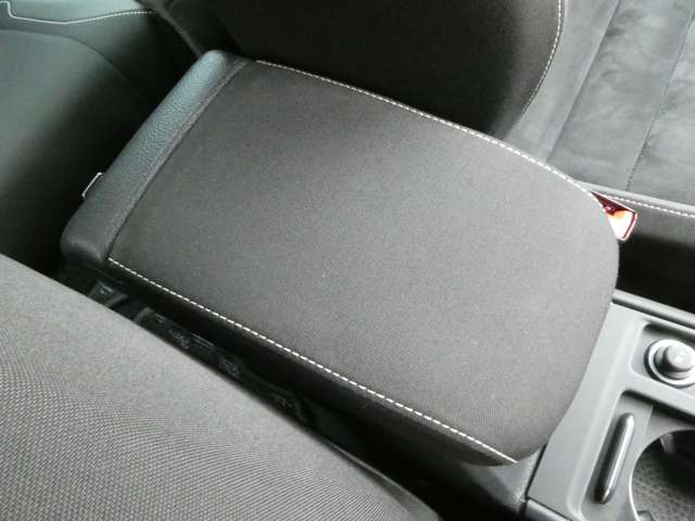 フォルクスワーゲン ゴルフヴァリアント ＴＳＩ　ハイライン H27年 (関東) 99