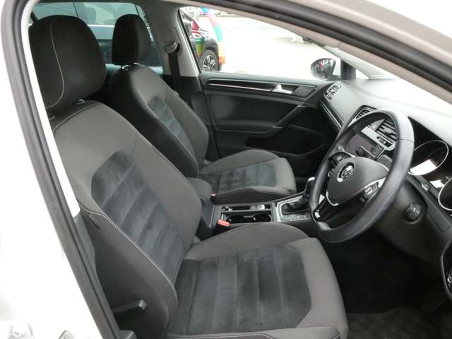 フォルクスワーゲン ゴルフヴァリアント ＴＳＩ　ハイライン H27年 (関東) 99