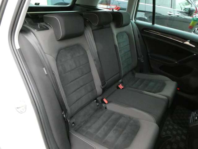 フォルクスワーゲン ゴルフヴァリアント ＴＳＩ　ハイライン H27年 (関東) 99