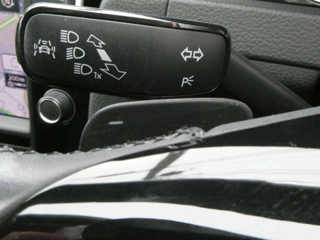 フォルクスワーゲン ゴルフヴァリアント ＴＳＩ　ハイライン H27年 (関東) 99