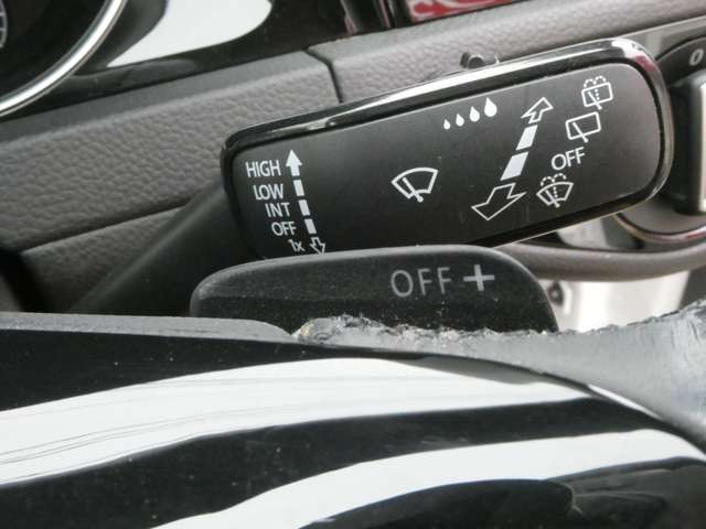 フォルクスワーゲン ゴルフヴァリアント ＴＳＩ　ハイライン H27年 (関東) 99