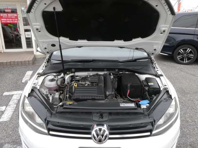 フォルクスワーゲン ゴルフヴァリアント ＴＳＩ　ハイライン H27年 (関東) 99