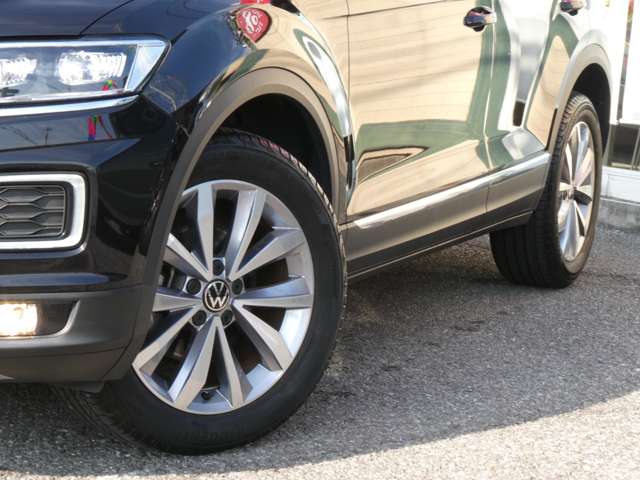 フォルクスワーゲン Ｔ－ＲＯＣ ＴＳＩ スタイル デザイン パッケージ R3年 (関東) 99