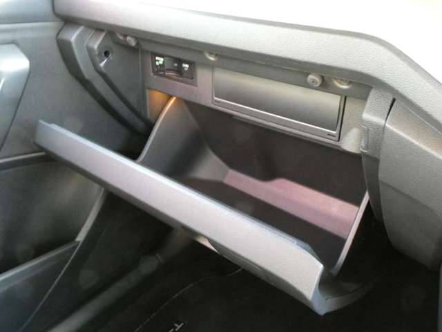 フォルクスワーゲン Ｔ－ＲＯＣ ＴＳＩ スタイル デザイン パッケージ R3年 (関東) 99