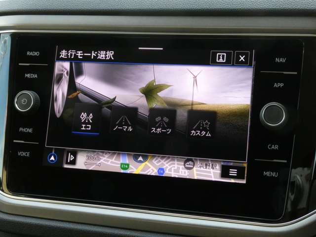 フォルクスワーゲン Ｔ－ＲＯＣ ＴＳＩ スタイル デザイン パッケージ R3年 (関東) 99