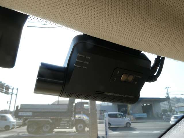 フォルクスワーゲン Ｔ－ＲＯＣ ＴＳＩ スタイル デザイン パッケージ R3年 (関東) 99