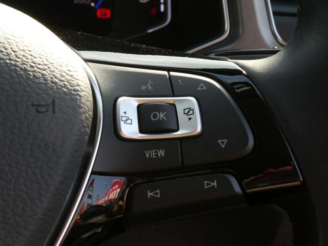 フォルクスワーゲン Ｔ－ＲＯＣ ＴＳＩ スタイル デザイン パッケージ R3年 (関東) 99