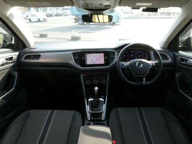 フォルクスワーゲン Ｔ－ＲＯＣ ＴＳＩ スタイル デザイン パッケージ R3年 (関東) 99