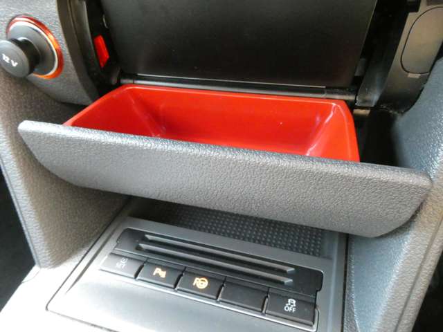 フォルクスワーゲン ゴルフトゥーラン ＴＳＩ　ハイライン H26年 (関東) 99