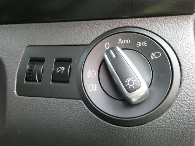 フォルクスワーゲン ゴルフトゥーラン ＴＳＩ　ハイライン H26年 (関東) 99