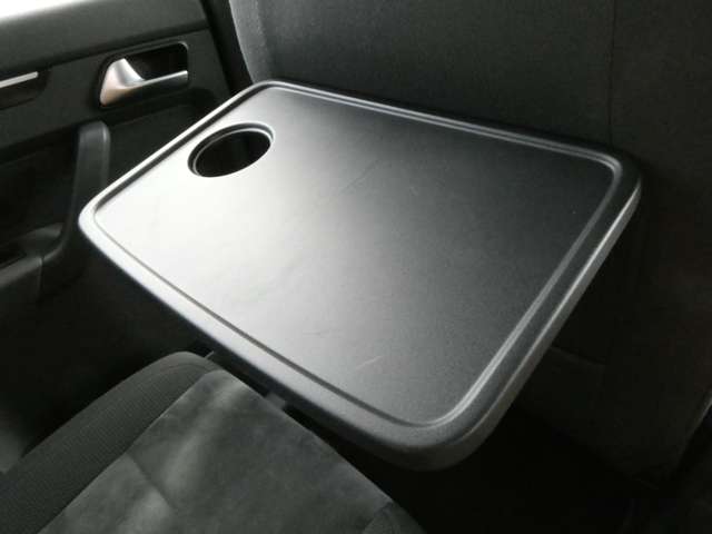 フォルクスワーゲン ゴルフトゥーラン ＴＳＩ　ハイライン H26年 (関東) 99