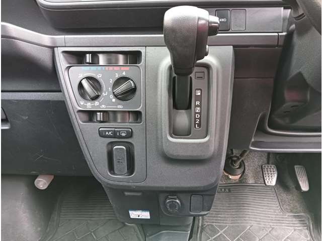 ダイハツ ハイゼットカーゴ ６６０ クルーズ ＳＡＩＩＩ ハイルーフ ４ＷＤ H30年 (甲信越・北陸) 99