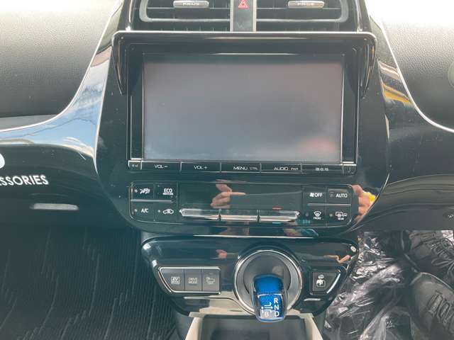 トヨタ プリウス １．８ Ａ プレミアム ツーリングセレクション H28年 (東北) 99