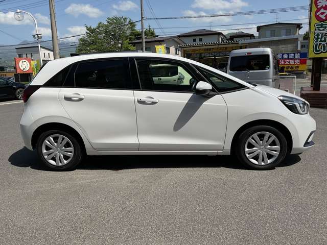 ホンダ フィット　ハイブリッド １．５ Ｅ：ＨＥＶ ホーム R3年 (東北) 99