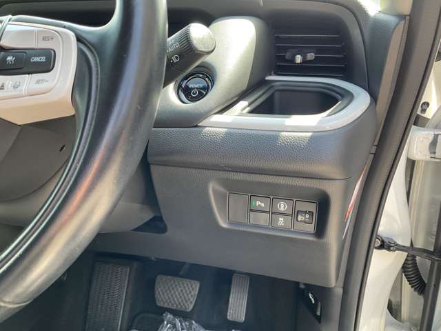 ホンダ フィット　ハイブリッド １．５ Ｅ：ＨＥＶ ホーム R3年 (東北) 99