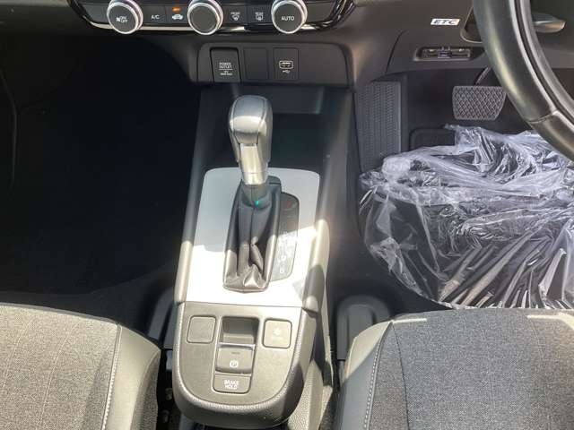 ホンダ フィット　ハイブリッド １．５ Ｅ：ＨＥＶ ホーム R3年 (東北) 99