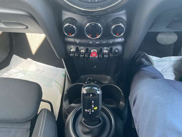 ミニ ミニ クーパーＳ ３ドア ＤＣＴ R1年 (東北) 99