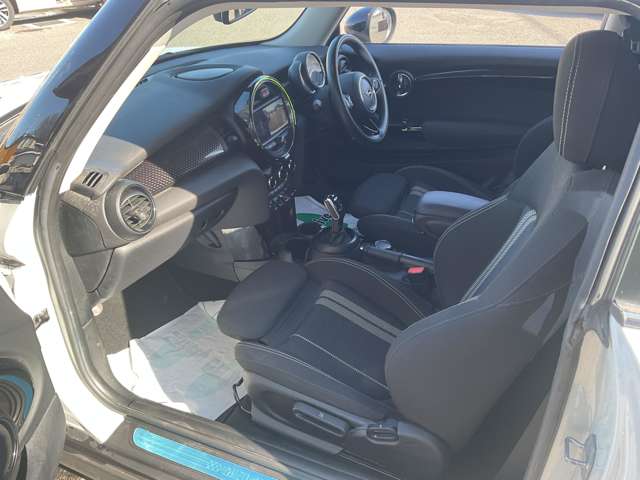 ミニ ミニ クーパーＳ ３ドア ＤＣＴ R1年 (東北) 99