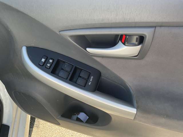 トヨタ プリウス １．８ Ｓ H22年 (東北) 99