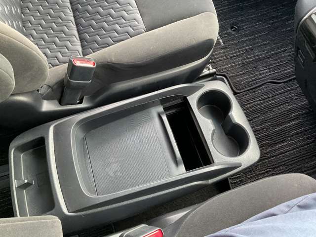 トヨタ アルファード ２．５ Ｓ H28年 (東北) 99