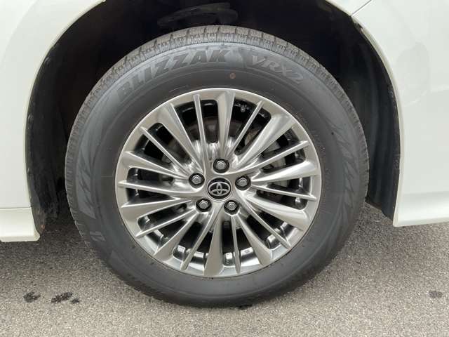 トヨタ アルファード　ハイブリッド ハイブリッド ２．５ Ｓ タイプゴールドＩＩＩ Ｅ－ＦＯＵＲ ４ＷＤ R4年 (東北) 99