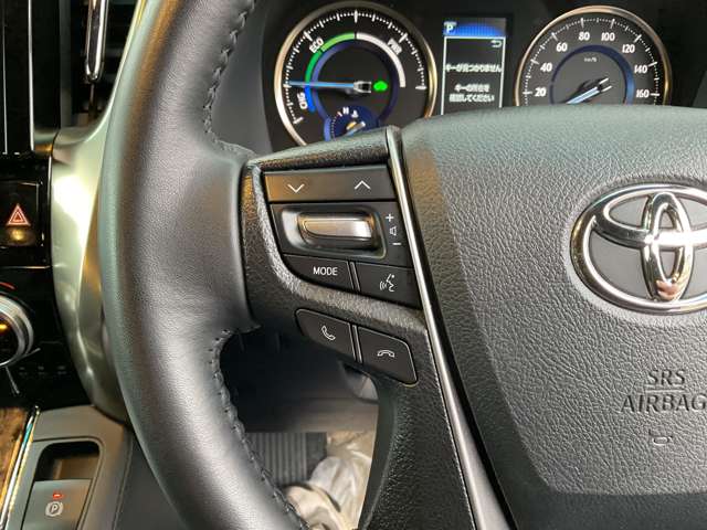 トヨタ アルファード　ハイブリッド ハイブリッド ２．５ Ｓ タイプゴールドＩＩＩ Ｅ－ＦＯＵＲ ４ＷＤ R4年 (東北) 99