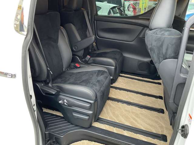 トヨタ アルファード　ハイブリッド ハイブリッド ２．５ Ｓ タイプゴールドＩＩＩ Ｅ－ＦＯＵＲ ４ＷＤ R4年 (東北) 99