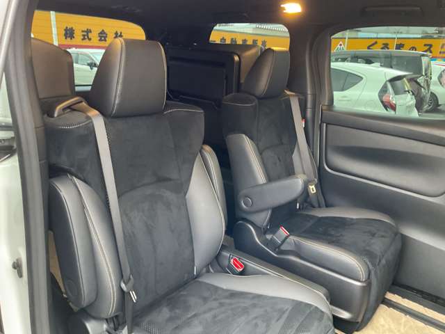 トヨタ アルファード　ハイブリッド ハイブリッド ２．５ Ｓ タイプゴールドＩＩＩ Ｅ－ＦＯＵＲ ４ＷＤ R4年 (東北) 99