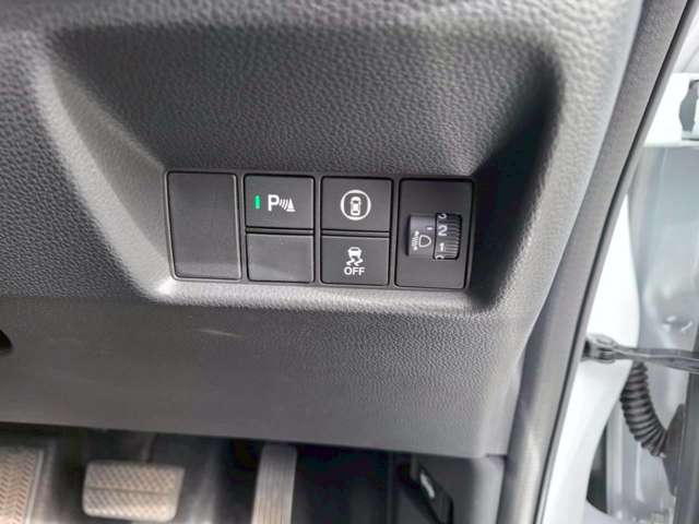 ホンダ フィット １．３ クロスター R2年 (甲信越・北陸) 99